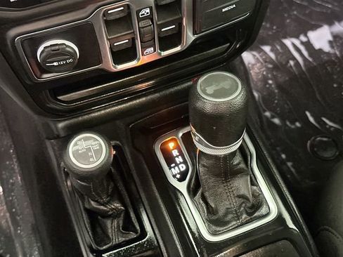 Used 2023 Jeep Wrangler Unlimited w/ Convenience Group image 14