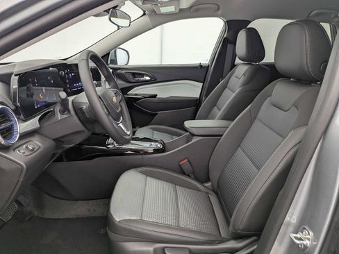 New 2026 Chevrolet Trax LT w/ Driver Confidence Package FWD image 17