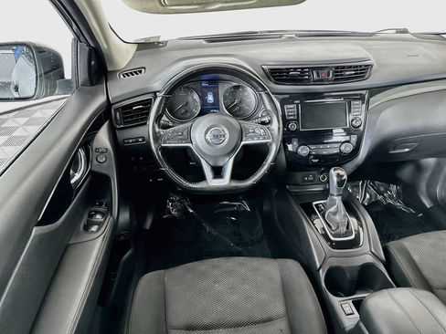 Used 2021 Nissan Rogue Sport SV AWD/4WD image 29