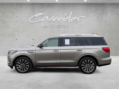 Used 2018 Lincoln Navigator Select w/ Technology Package RWD image 14