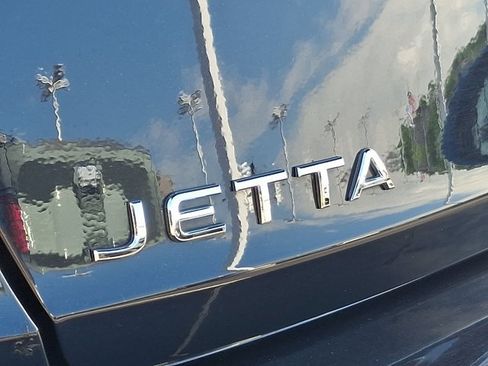 Used 2024 Volkswagen Jetta SE FWD image 31