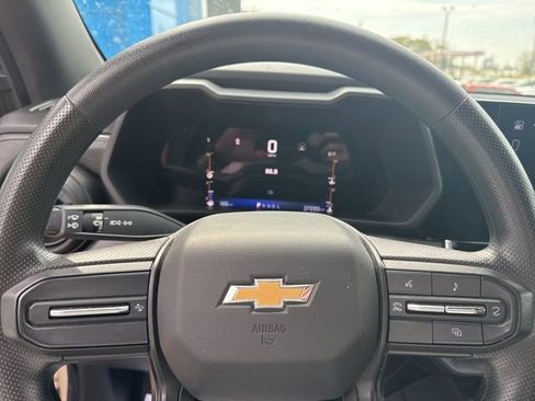 Used 2023 Chevrolet Colorado W/T RWD image 19