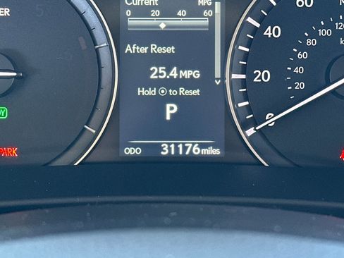 Used 2022 Lexus RX 450h AWD w/ Premium Package image 28