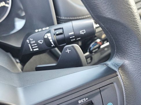 Used 2024 Nissan Rogue SV AWD/4WD image 14