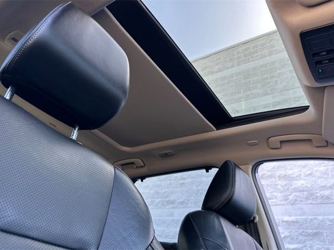 Used 2022 Nissan Rogue Platinum w/ Head-Up Display Package image 17