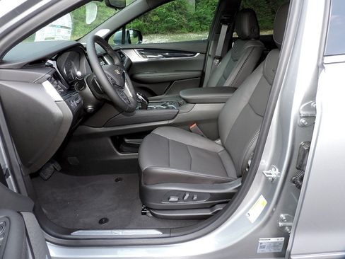 New 2026 Cadillac XT5 Premium Luxury w/ Driver Assist Package FWD image 12