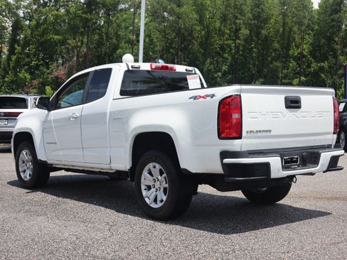Used 2022 Chevrolet Colorado LT w/ Fleet Safety Package AWD/4WD image 3