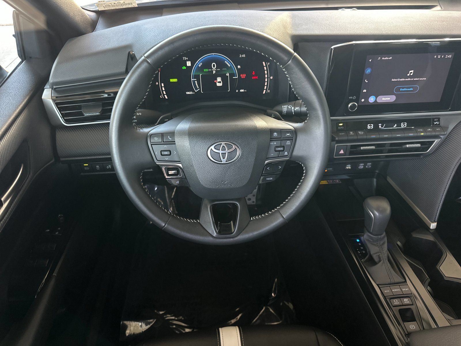 Used 2025 Toyota Camry SE w/ Convenience Package FWD image 13