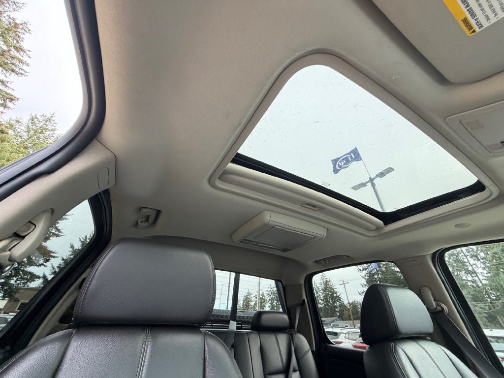 Used 2007 GMC Sierra 3500 SLT w/ Entertainment Package AWD/4WD image 28