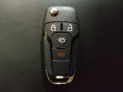 Used 2020 Ford Explorer 2WD image 32