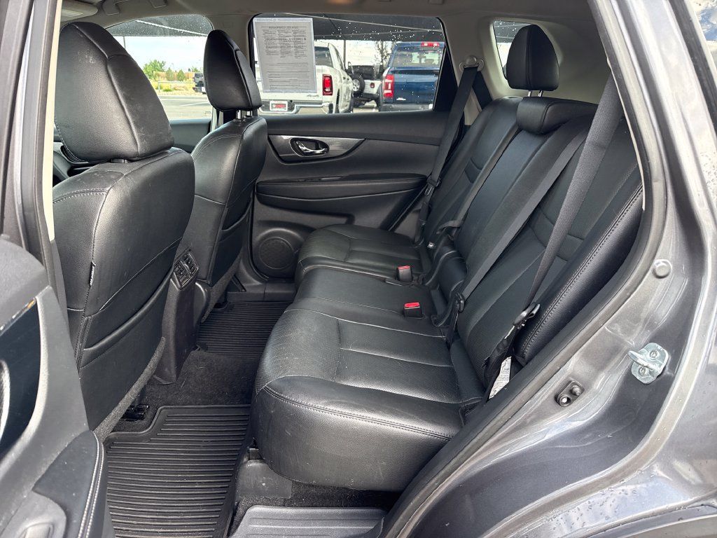Used 2016 Nissan Rogue SL w/ SL Premium Package AWD/4WD image 24