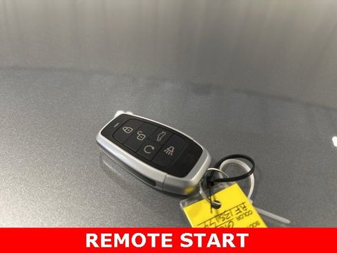 Used 2024 Chevrolet Malibu RS image 40