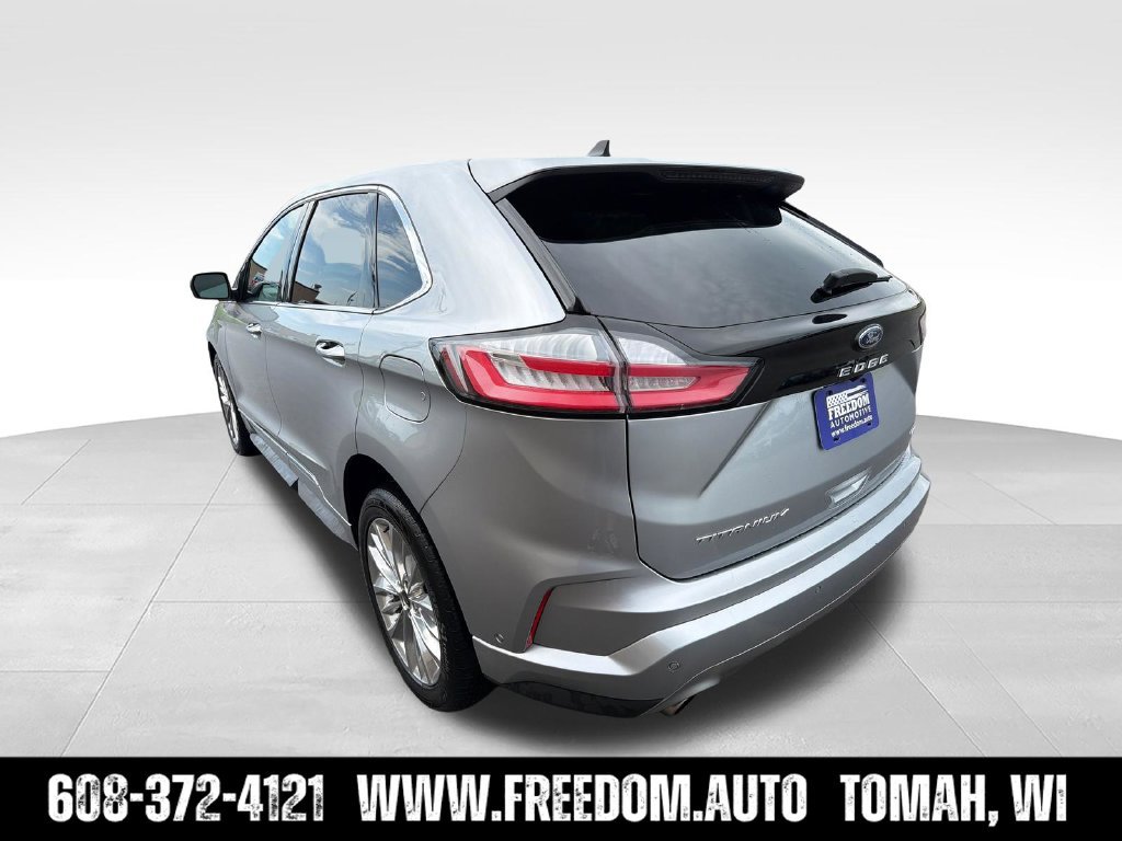 Used 2022 Ford Edge Titanium w/ Equipment Group 301A AWD/4WD image 3