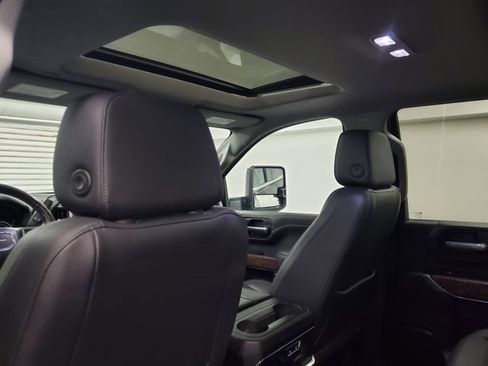 Used 2020 GMC Sierra 2500 Denali w/ Denali Ultimate Package image 11