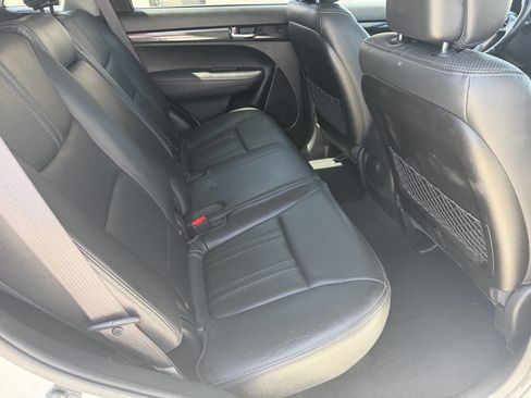 Used 2012 Kia Sorento SX w/ SX Premium Pkg AWD/4WD image 19