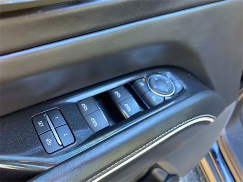 Used 2021 Cadillac Escalade Premium Luxury Platinum image 15