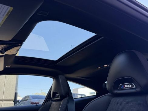 Used 2021 BMW M4 Competition w/ Executive Package RWD image 18