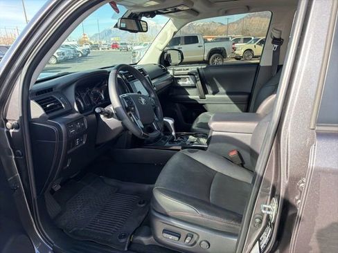 Used 2023 Toyota 4Runner TRD Off-Road Premium w/ Moonroof Package AWD/4WD image 18