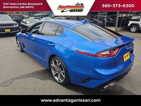 Used 2018 Kia Stinger GT2 image 3