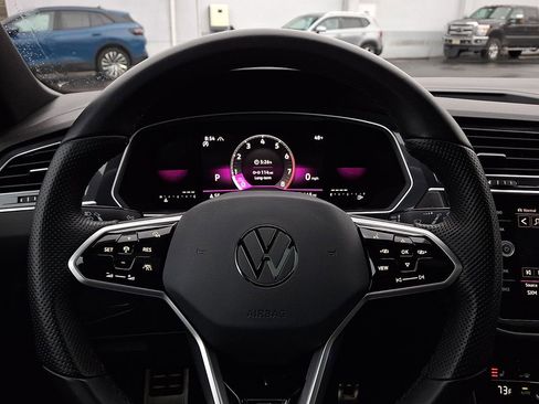 Certified 2024 Volkswagen Tiguan SE R-Line image 19