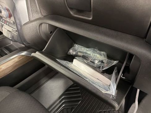 Used 2022 Chevrolet Silverado 1500 LT Trail Boss w/ Bed Protection Package image 28