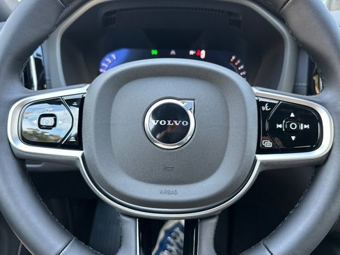 New 2026 Volvo XC60 B5 Ultra image 21