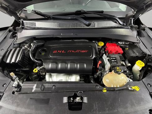 Used 2020 Jeep Compass Latitude FWD image 35