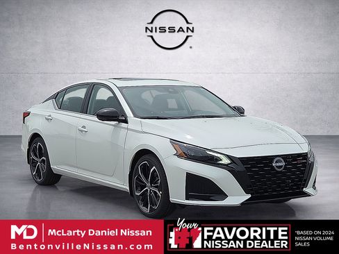 New 2026 Nissan Altima 2.5 SR FWD image 1