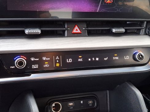 Used 2023 Kia Sportage X-Line AWD/4WD image 18