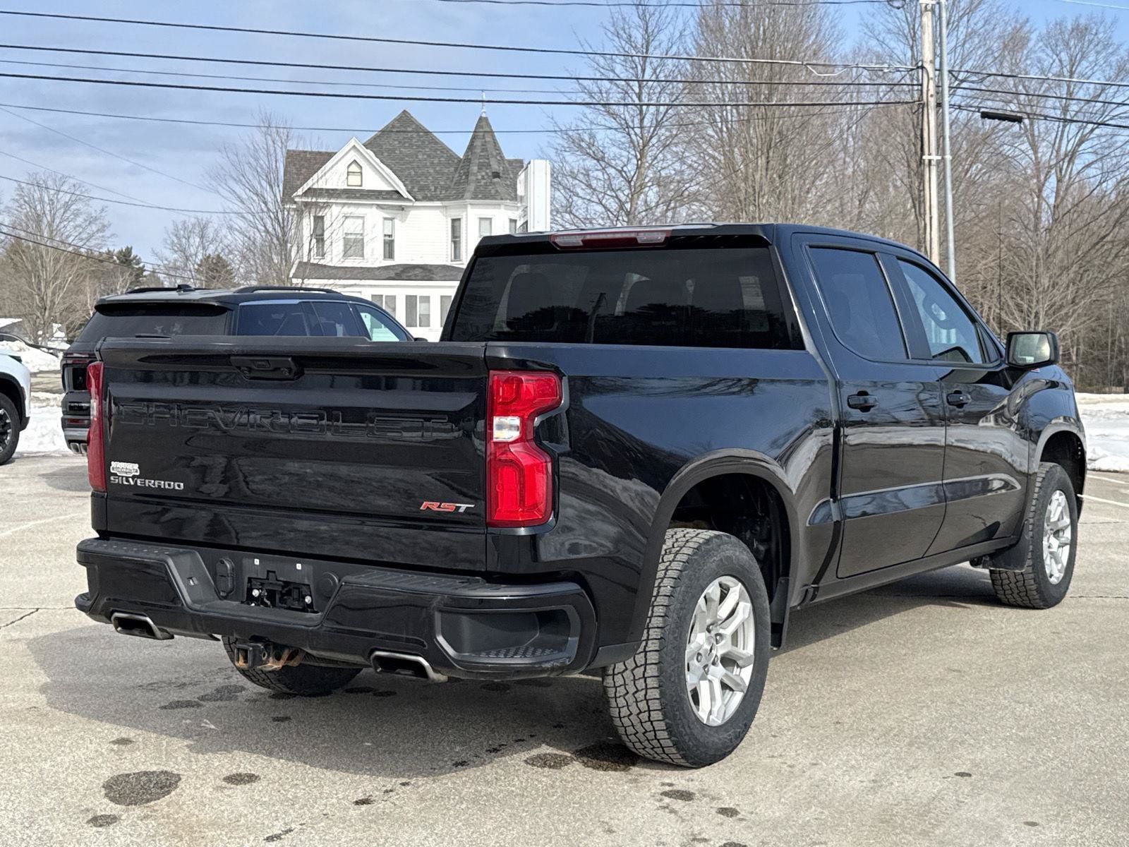 Used 2022 Chevrolet Silverado 1500 RST w/ Z71 Off-Road Package AWD/4WD image 11