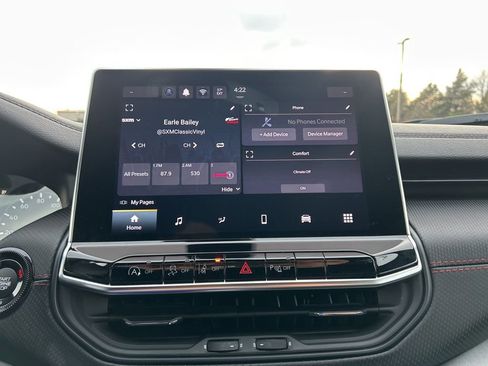 Used 2025 Jeep Compass Trailhawk image 15