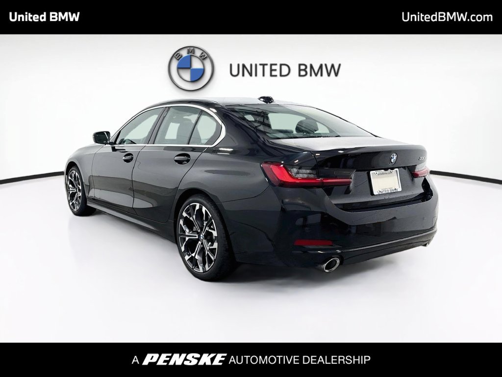 Used 2026 BMW 330i Sedan w/ Premium Package RWD image 7