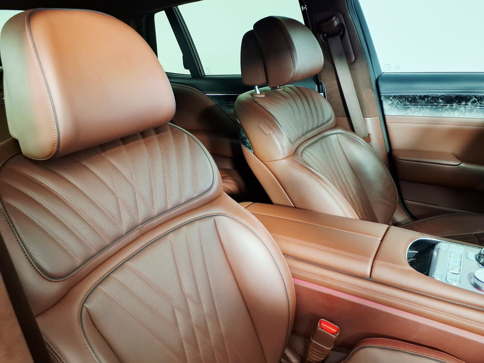 Certified 2023 Genesis G90 3.5T AWD/4WD image 10