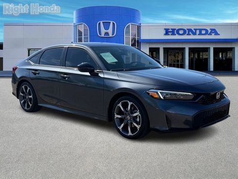 Used 2025 Honda Civic Sport Touring image 8