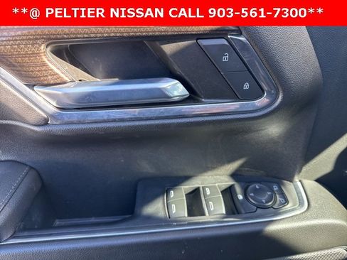 Used 2022 Chevrolet Silverado 1500 LT image 11