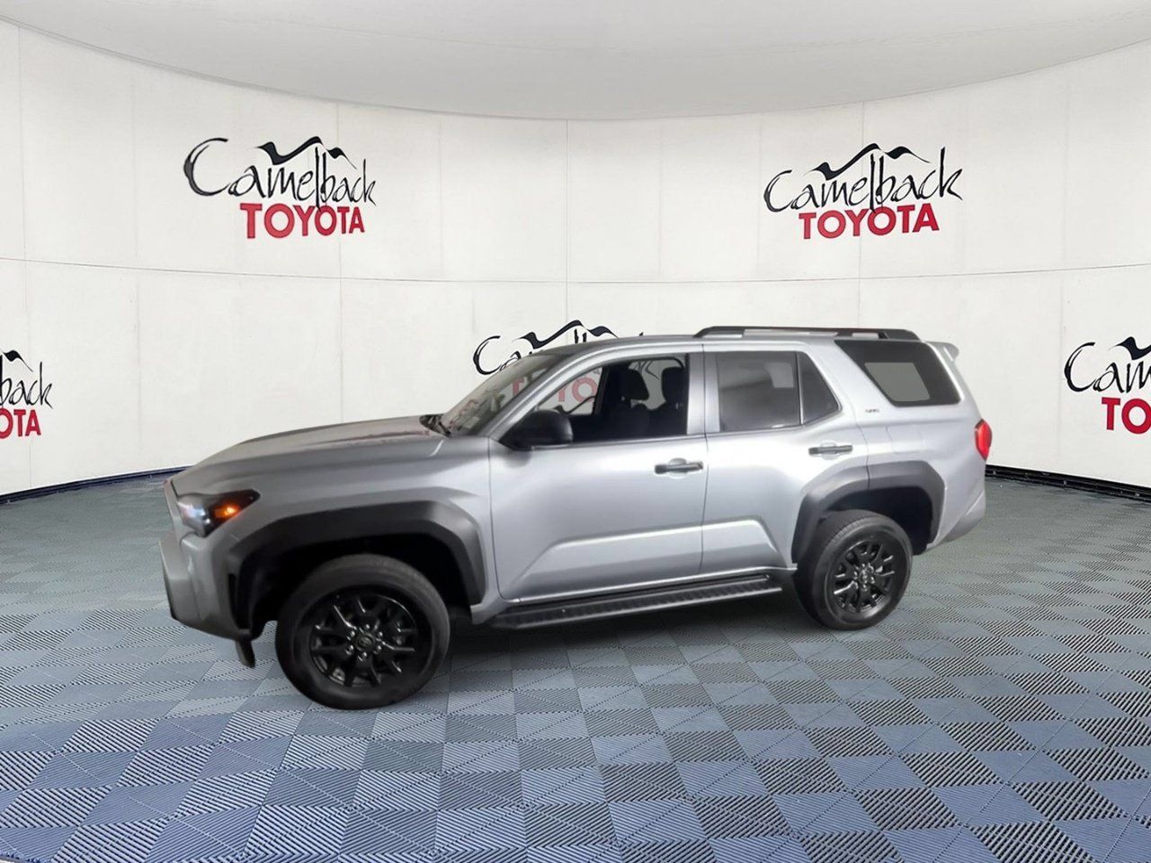 Used 2025 Toyota 4Runner SR5 AWD/4WD image 7