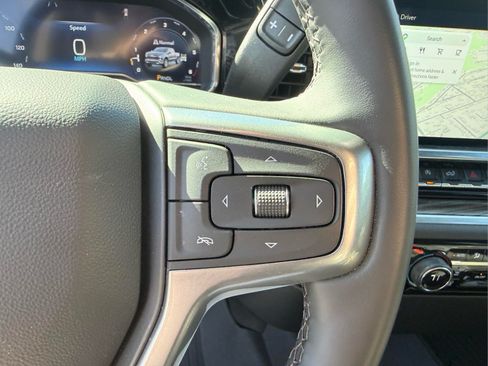 Used 2025 Chevrolet Silverado 1500 LT w/ Z71 Off-Road Package AWD/4WD image 29