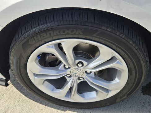 Used 2024 Honda Accord LX image 9