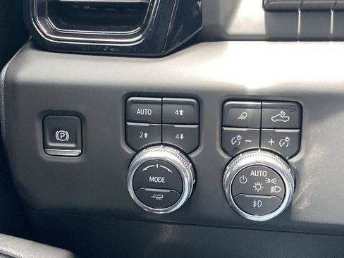Used 2026 GMC Sierra 1500 AT4 w/ Technology Package AWD/4WD image 14