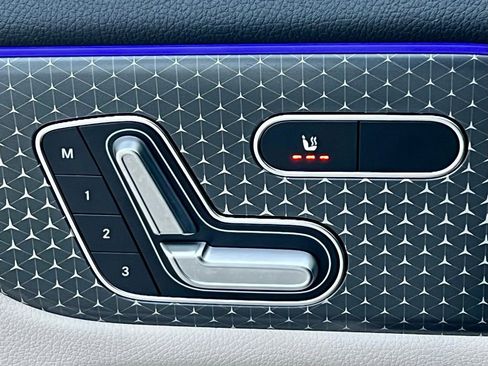 Certified 2025 Mercedes-Benz GLA 250 4MATIC image 32