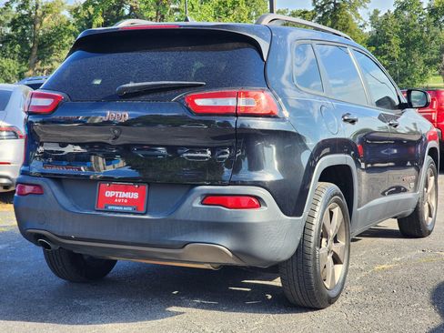 Used 2016 Jeep Cherokee 75th Anniversary AWD/4WD image 7