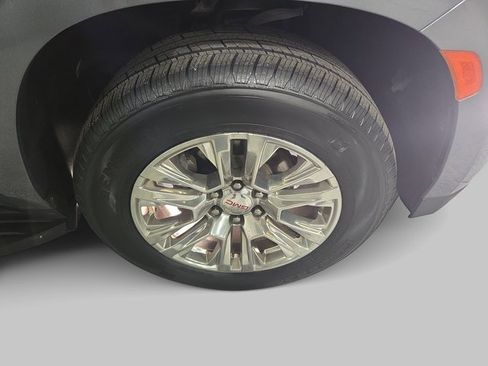 Used 2022 GMC Yukon Denali image 36