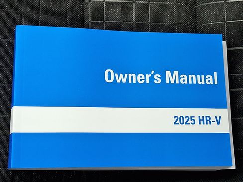 Certified 2025 Honda HR-V Sport image 26