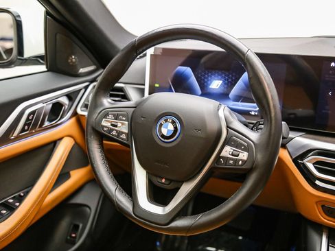 Used 2023 BMW i4 eDrive35 RWD image 16