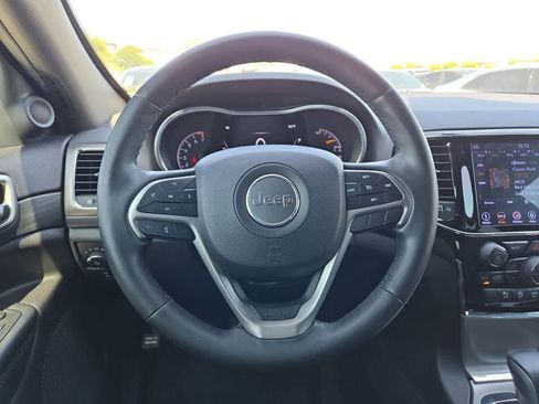 Used 2019 Jeep Grand Cherokee Altitude RWD image 21