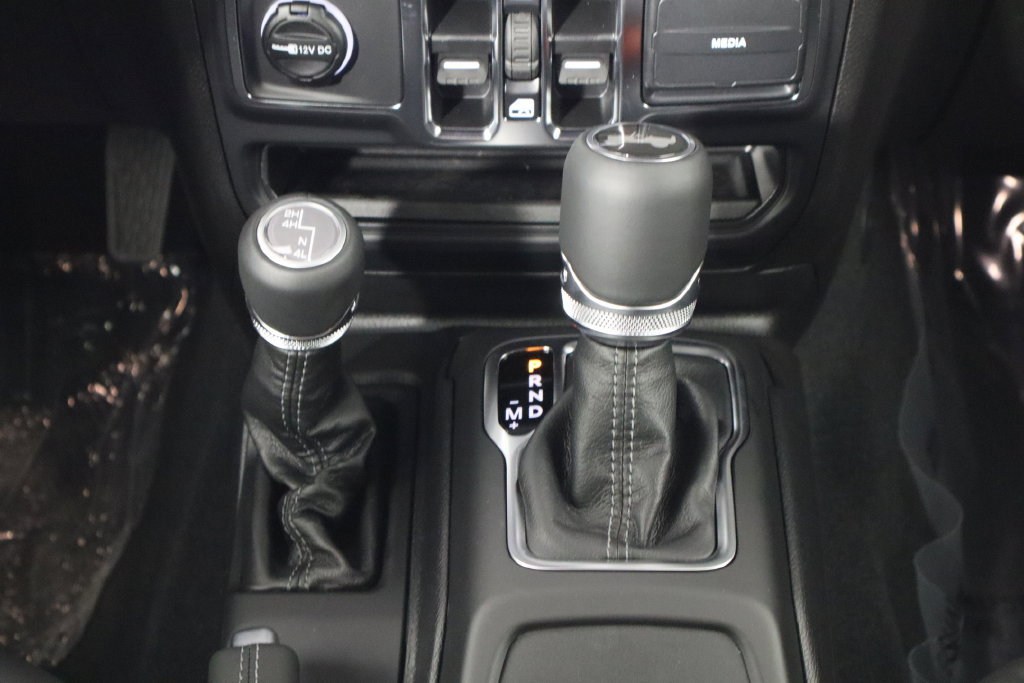 New 2027 Jeep Wrangler Unlimited Sahara AWD/4WD image 29