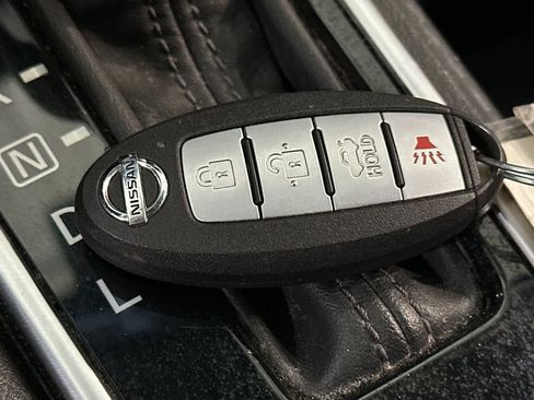 Used 2022 Nissan Sentra SV FWD image 27