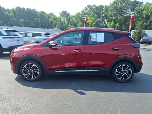 Used 2023 Chevrolet Bolt EUV Premier FWD image 3