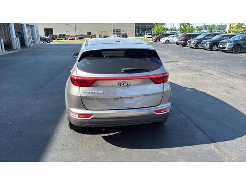 Used 2018 Kia Sportage LX FWD image 5