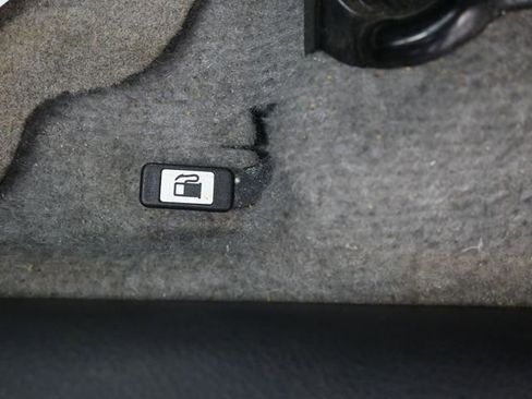 Used 2010 Toyota RAV4 2WD image 21